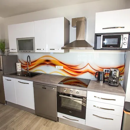 Apartment Kate Vis