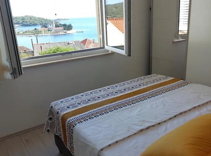Apartment Kate Vis